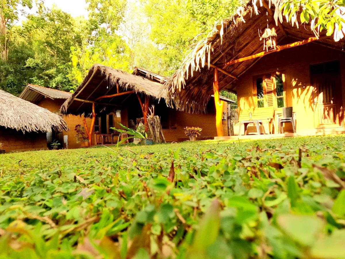 אודוואלאווה Hasthi Safari Cottage מראה חיצוני תמונה