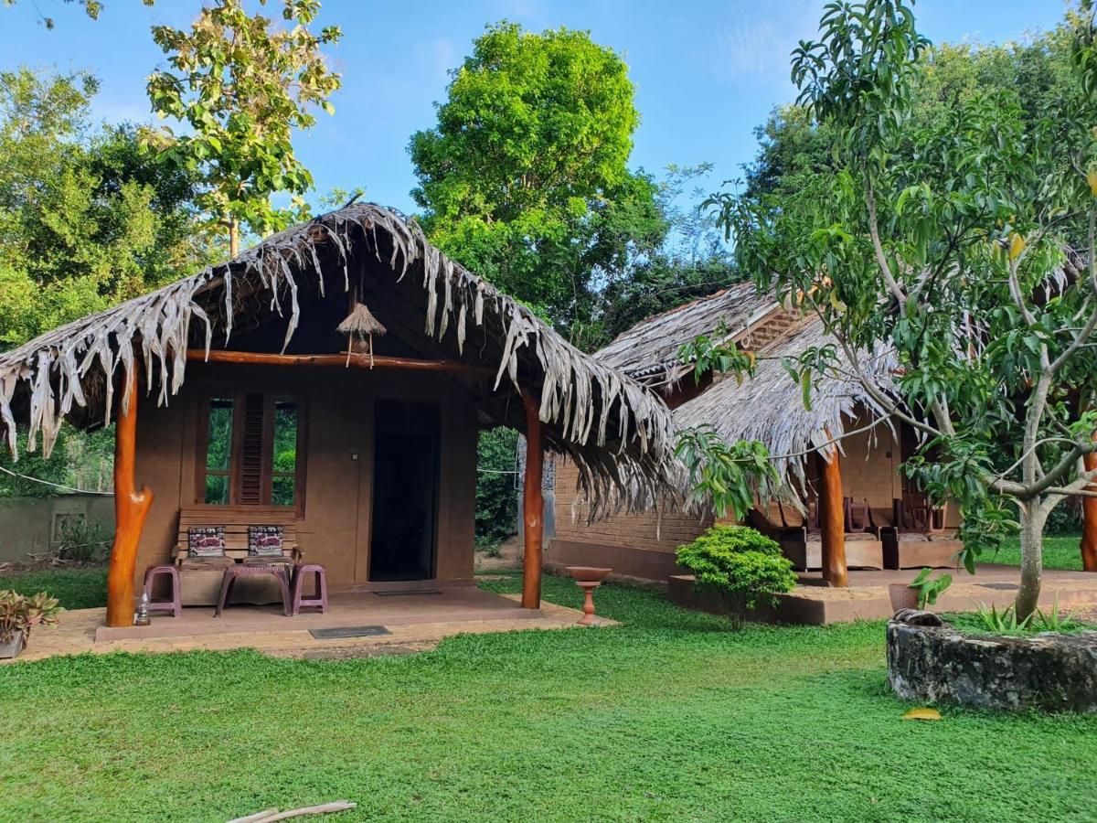 אודוואלאווה Hasthi Safari Cottage מראה חיצוני תמונה