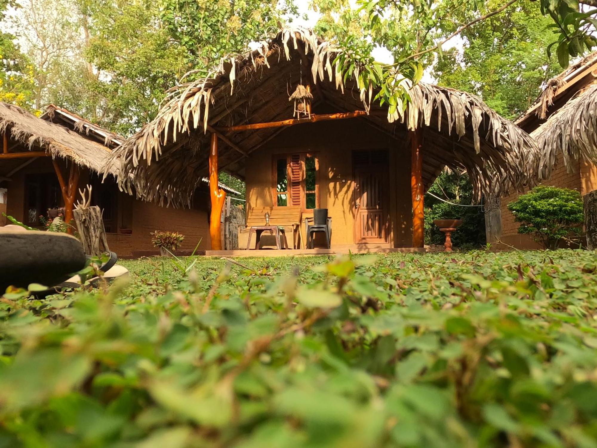 אודוואלאווה Hasthi Safari Cottage מראה חיצוני תמונה