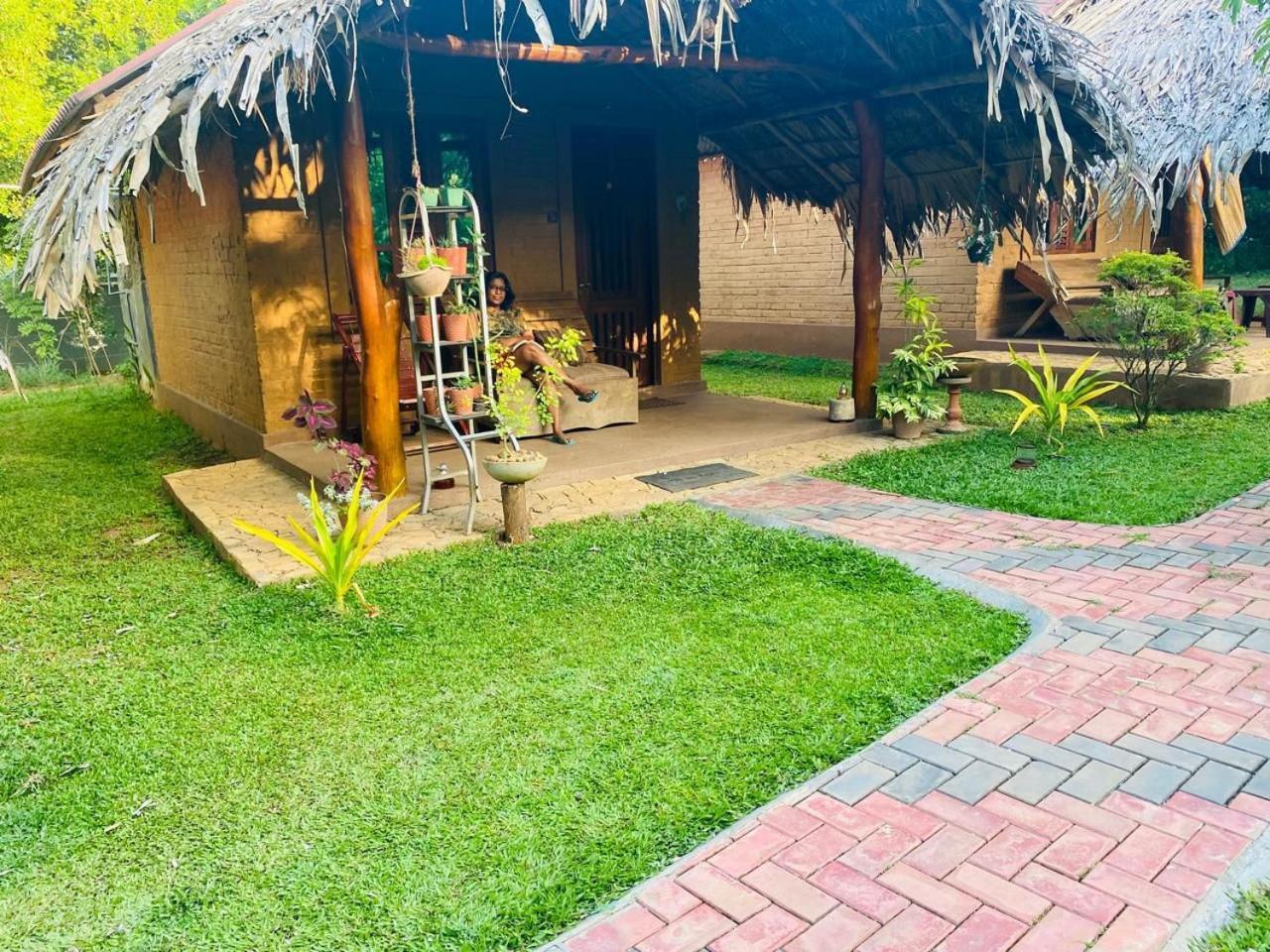 אודוואלאווה Hasthi Safari Cottage מראה חיצוני תמונה